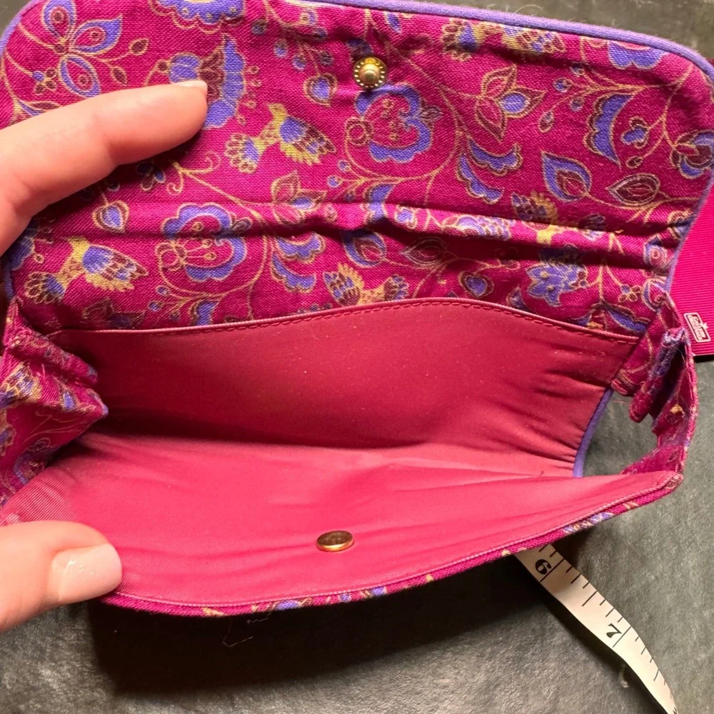 Gallery Originals Vintage Floral Pink Purple‎ Clutch Wallet w/ Card Organizer
